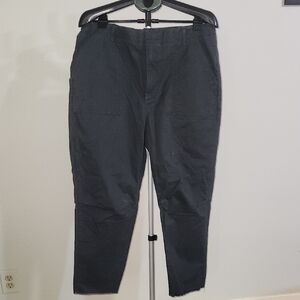 Banana Republic Factory Womens Gray Chino Pants. Size 16.